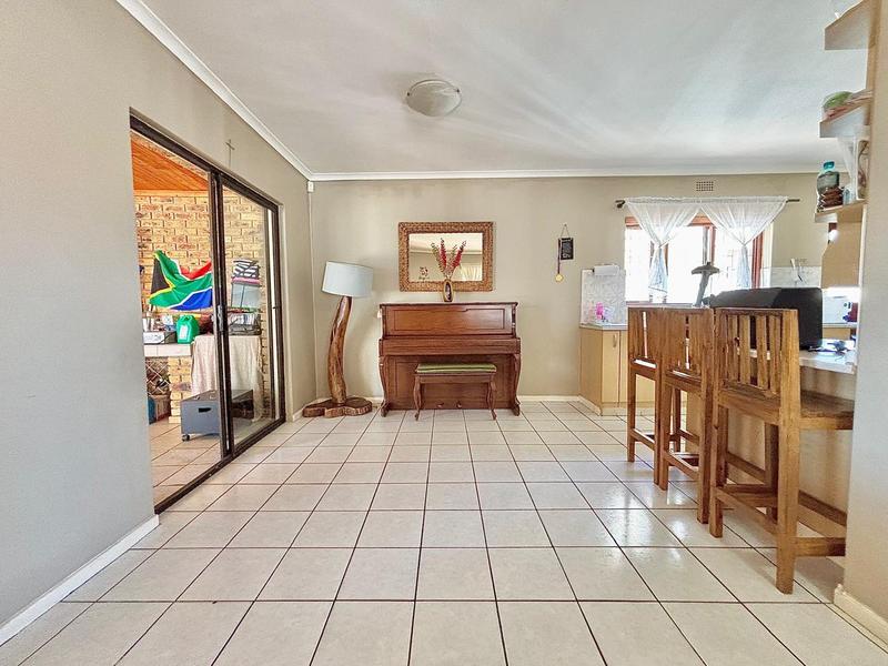 4 Bedroom Property for Sale in Richwood Western Cape
